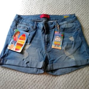 Booty lifting shorts!